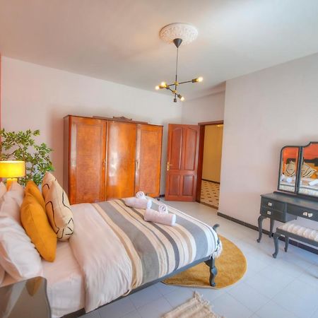Beautifully Furnished Seafront 4 Bedrooms Goslm-4 Sliema Eksteriør bilde