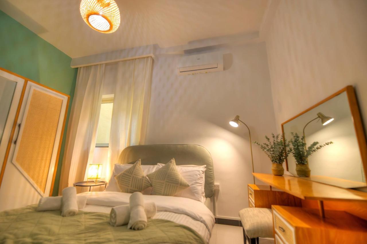 Beautifully Furnished Seafront 4 Bedrooms Goslm-4 Sliema Eksteriør bilde