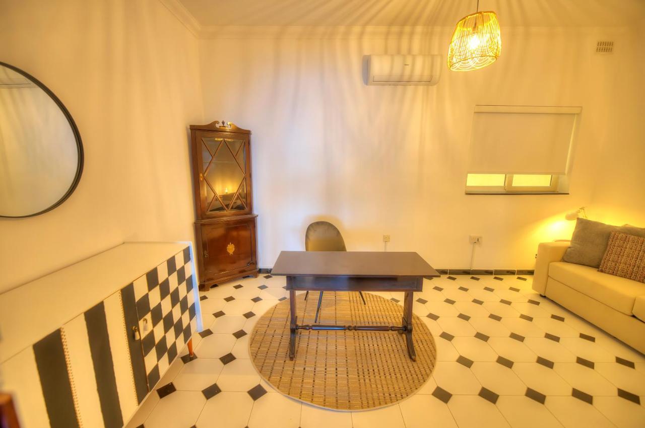 Beautifully Furnished Seafront 4 Bedrooms Goslm-4 Sliema Eksteriør bilde