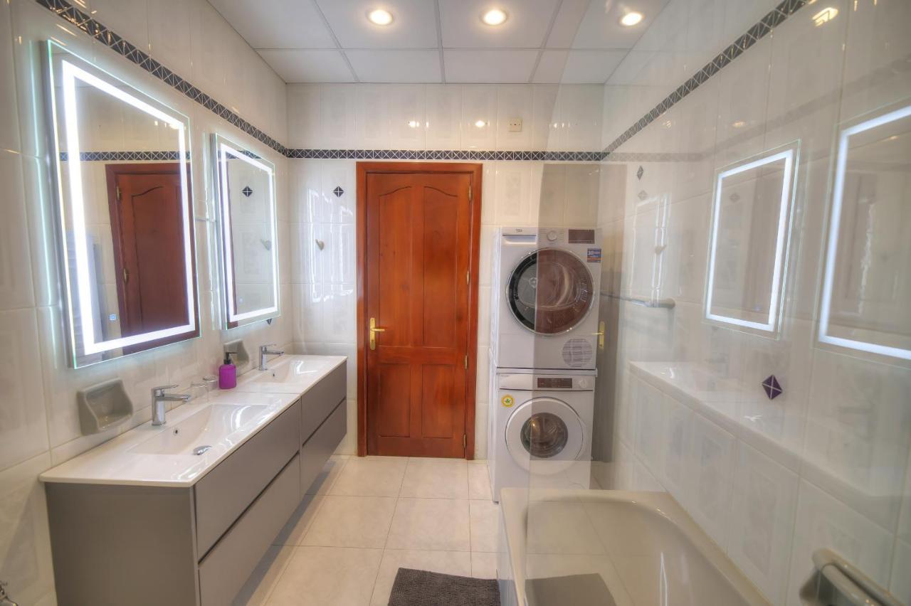 Beautifully Furnished Seafront 4 Bedrooms Goslm-4 Sliema Eksteriør bilde